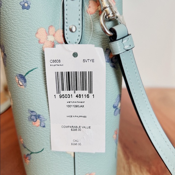 ❌SOLD❌NWT Coach Mini Town Bucket Bag With Mystical Floral Print - Picture 4 of 7